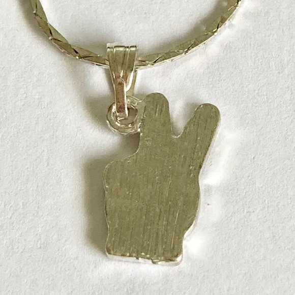 USA American Flag Necklace Patriotic July 4th Peace Sign Groovy Silver Plated - Picture 6 of 9